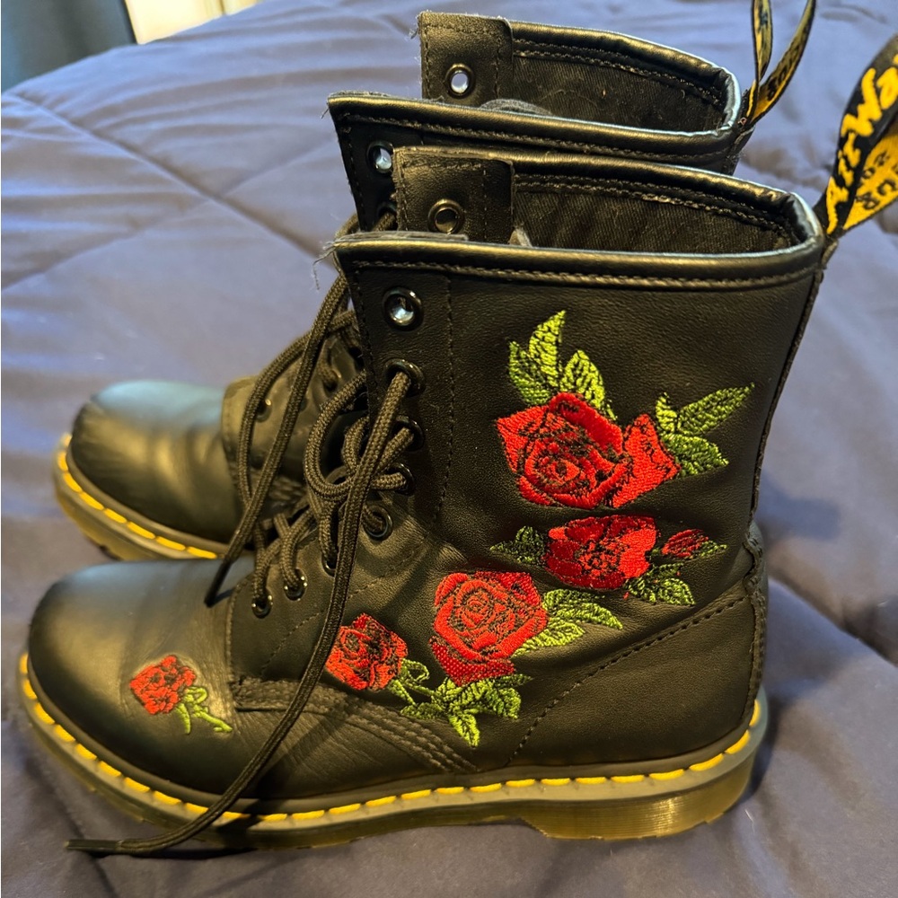 Dr. Martens Rose design